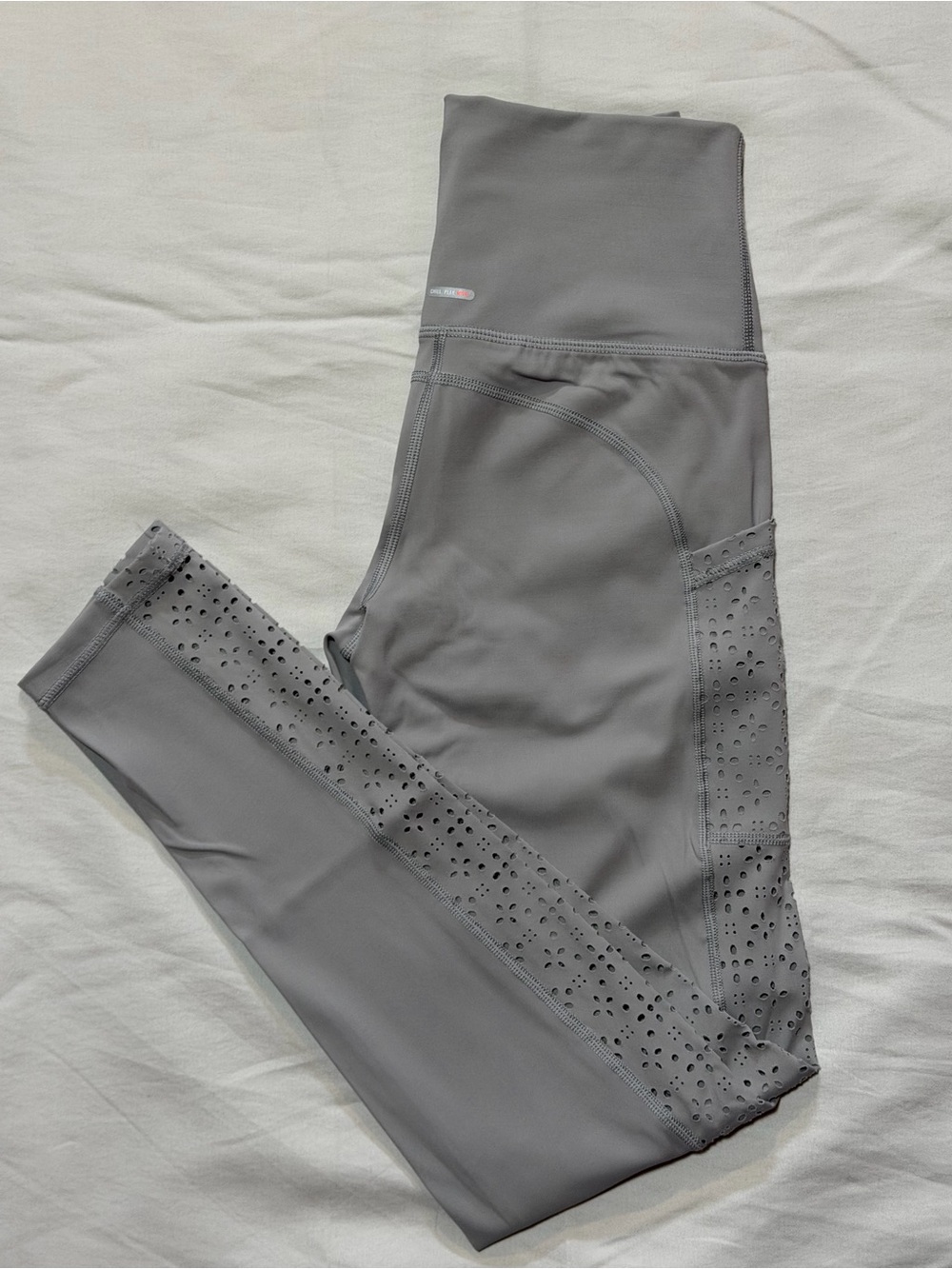 Aerie high-rise laser cut floral leggings‎ size Small